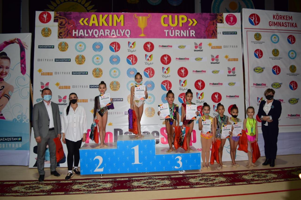 Көркем гимнастикадан «AKIM CUB» халықаралық турнирінде бірінші орын алған №132 гимназияның 3в сынып оқушысы Ким Валена.