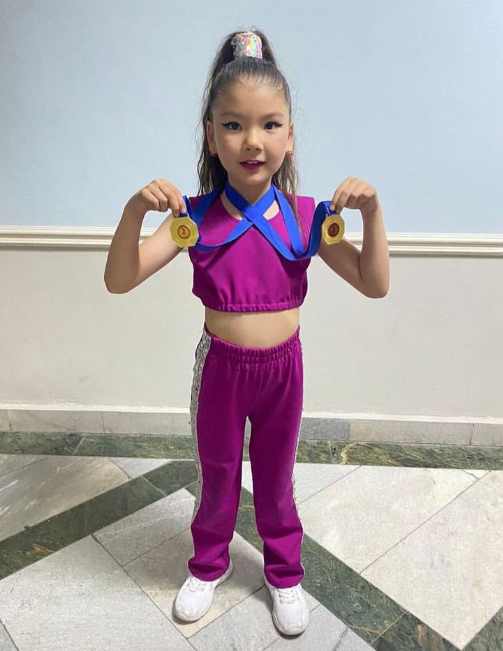Поздравляем Абуталиеву Алуа ученицу 1В класса, занявшую два 1Х места в Международном конкурс-фестивале «Tashkent Music Festival” по танцам, который проходил в городе Ташкент