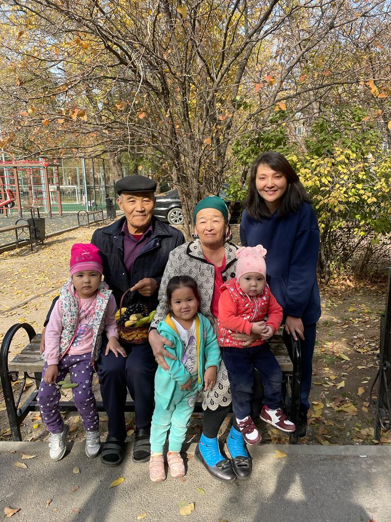 №132 гимназиясында қазан айында Қарттар күніне арналған шаралар өткізілді. В гимназии № 132 в октябре проведены мероприятия, посвященные Дню пожилого человека.