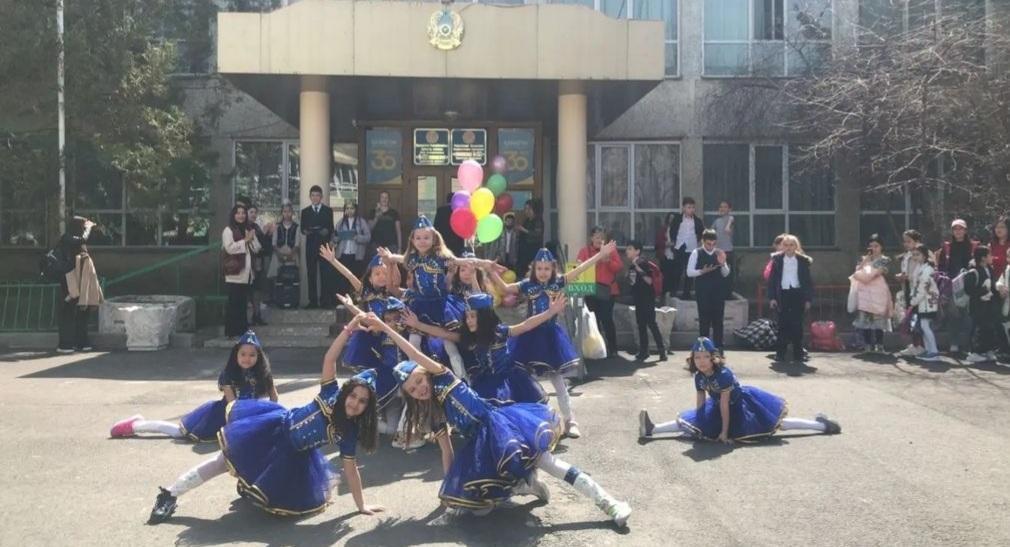 Бүгін 01.04.2022 №132 гимназияда Наурыз мерекесі және спорттық жарыстар өтті.